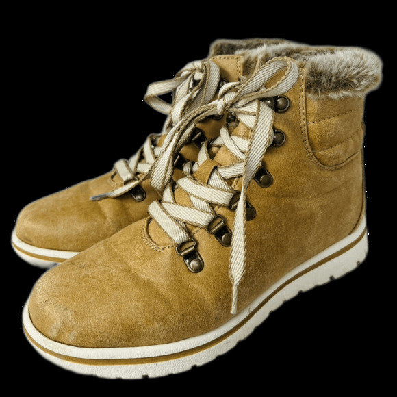 Cliffs By White Mountain C31380 Shoes Hallett Women's Hiker Style Bootie Size 8M - Picture 1 of 7
